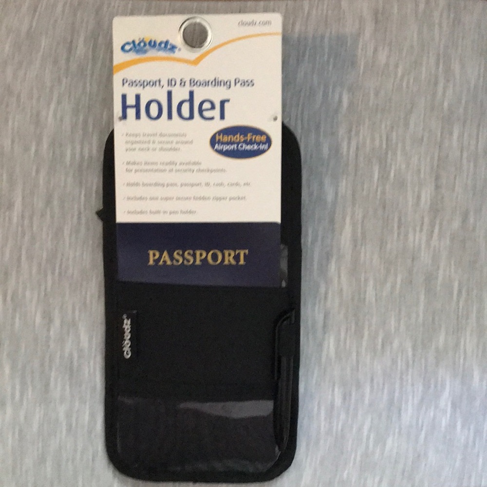 Cloudz (Passport, ID & Boarding Pass)